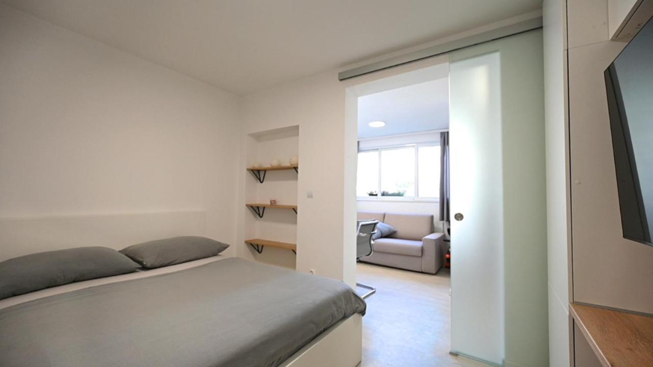 Nada - - 300m From Beautiful Beaches And Center * Porec