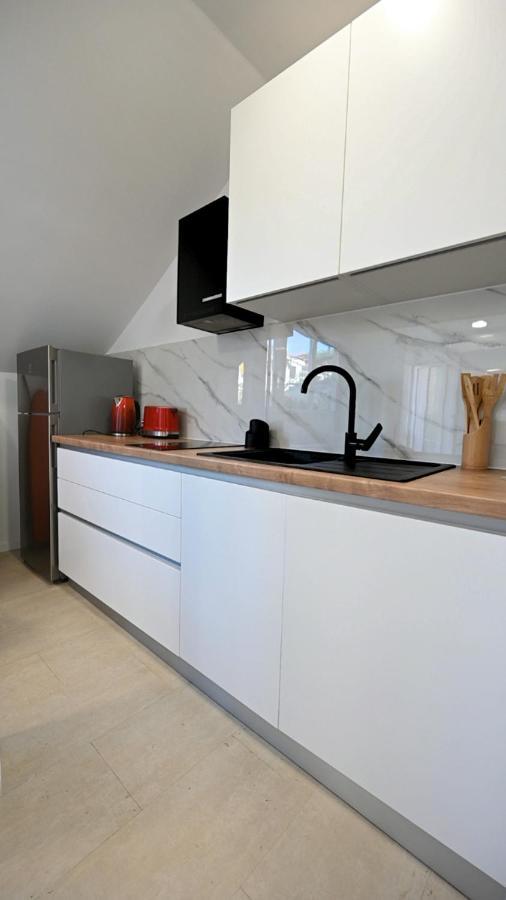 Nada - - 300m From Beautiful Beaches And Center *